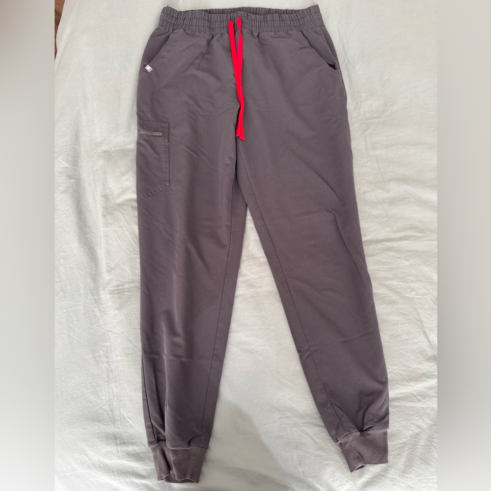 Figs Women’s Charcoal Zamora Jogger Scrub Pant